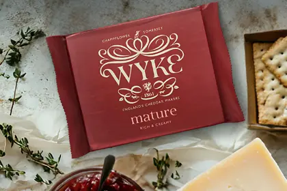 Сыр Чеддер Мэтье «Wyke Farms», 200г